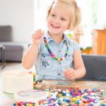 Цветни дървени мъниста за бижута, New Classic Toys - Image 5