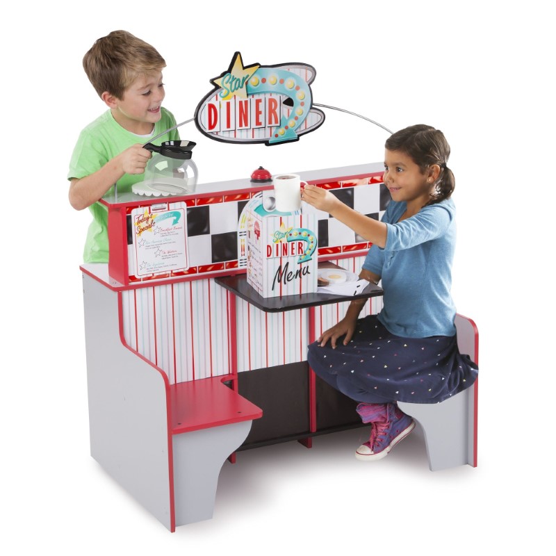 13951-detski-dyrven-restorant-melissa Melissa & Doug Дървен ресторант с маси - Image 1