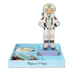 Melissa & Doug Кукла Джулия с магнитни дрехи - Image 2
