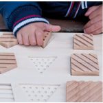 Andreu Toys Сензорен пъзел с форми - Image 7