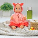 Кукла Анна с хавлия за къпане, 36 см, Skrallan - Image 6