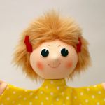 Кукла за театър MUBrno - Момиче с жълта рокля - Image 2