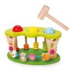 Classic World Дървена игра с чукче за координация