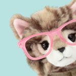 Studio Pets Плюшено британско коте Пейдж - Комплект с куфарче, 23 см - Image 7