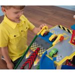 Дървен паркинг с писта и колички, KidKraft - Image 6
