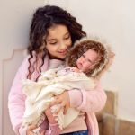 Кукла Llorens: Плачещо бебе Мими с възглавница и одеяло - Image 4