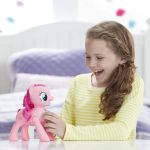 Hasbro Малкото пони, Смеещо се пони, Pinkie Pie - Image 5