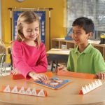 Learning Resources Детска игра за събиране и изваждане, tri-FACTa - Image 5