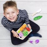 Tooky Toy Дървен зеленчуци за рязане - Image 6