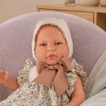 Реалистична кукла бебе София 46 см от колекцията Real Reborn на Asi Dolls с ръчно изрисувани детайли нежна пастелна кожа и луксозен тоалет 1